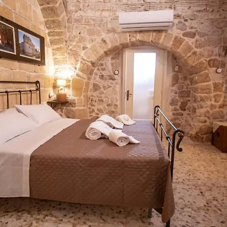 Domus Cesare: Historic Stone With In-room Shower And Outdoor Relaxation *