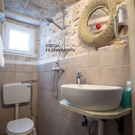 Holiday home Domus Cesare: Historic Stone With In-room Shower And Outdoor Relaxation *