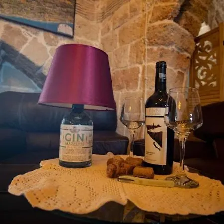 Holiday home Domus Cesare: Historic Stone With In-room Shower And Outdoor Relaxation Carovigno