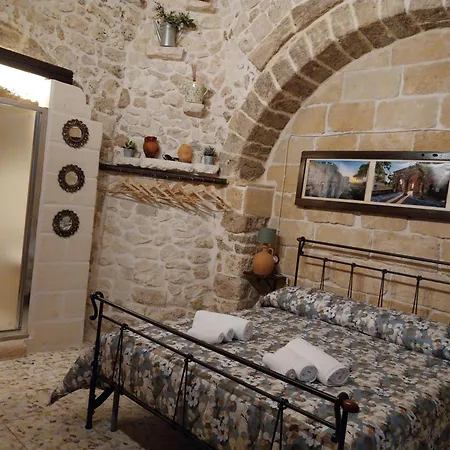 Domus Cesare: Historic Stone With In-room Shower And Outdoor Relaxation * Carovigno